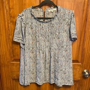 Rose & Olive Light Blue Floral Pintuck Ruffled Short Sleeve Blouse